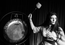 Ύβρις – Πρόταση παράστασης