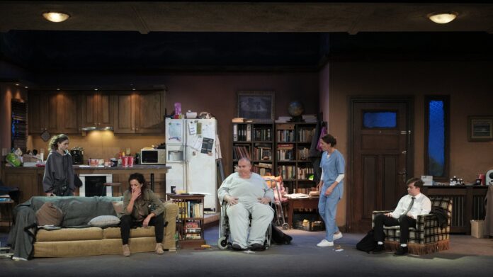 H-falaina-protasi-parastasis